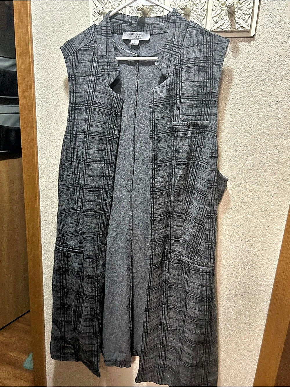Ruff Hewn Women's Plaid Longline Vest Gray & Black Size 2X
